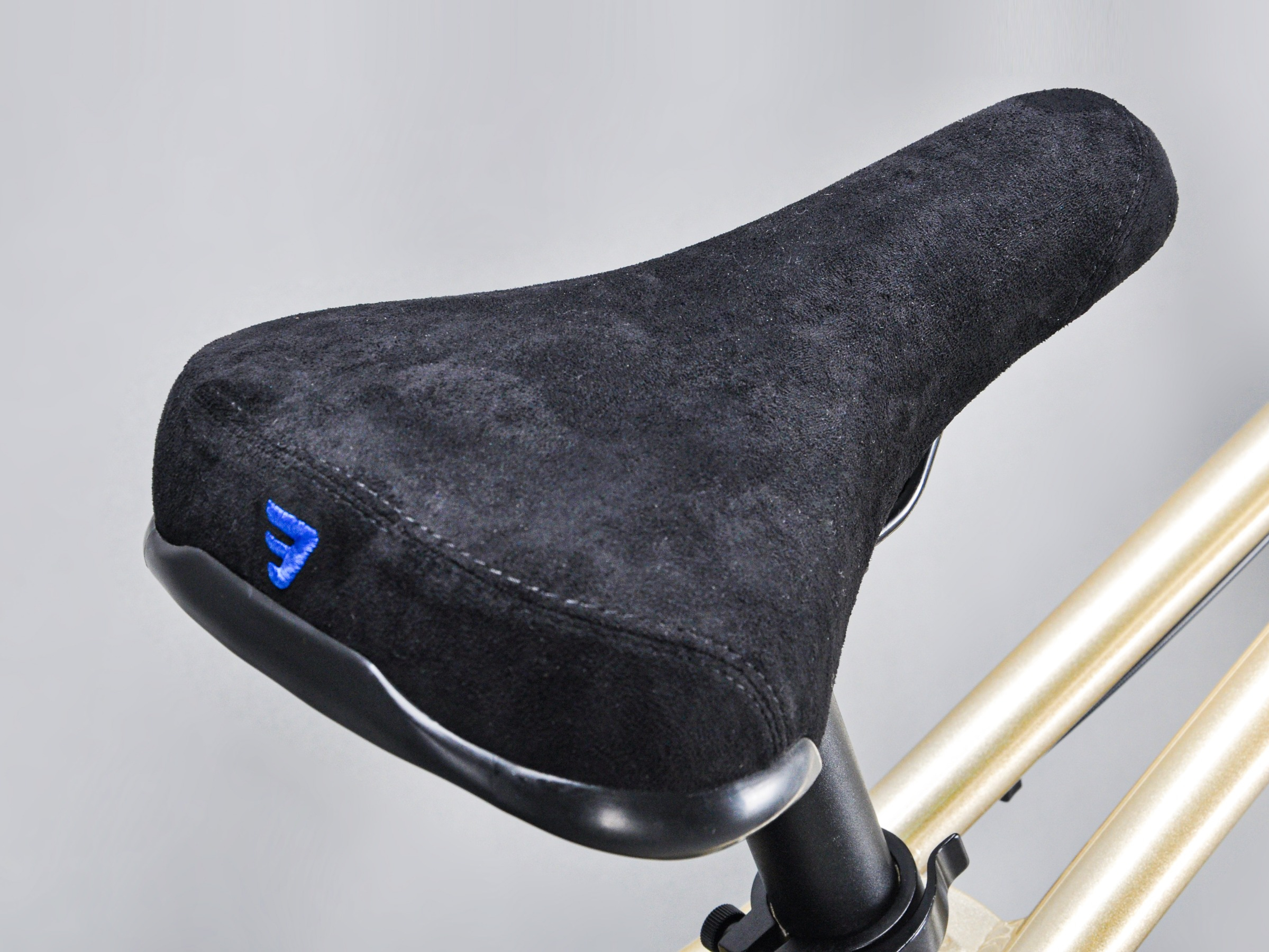 Gold mafia bike top