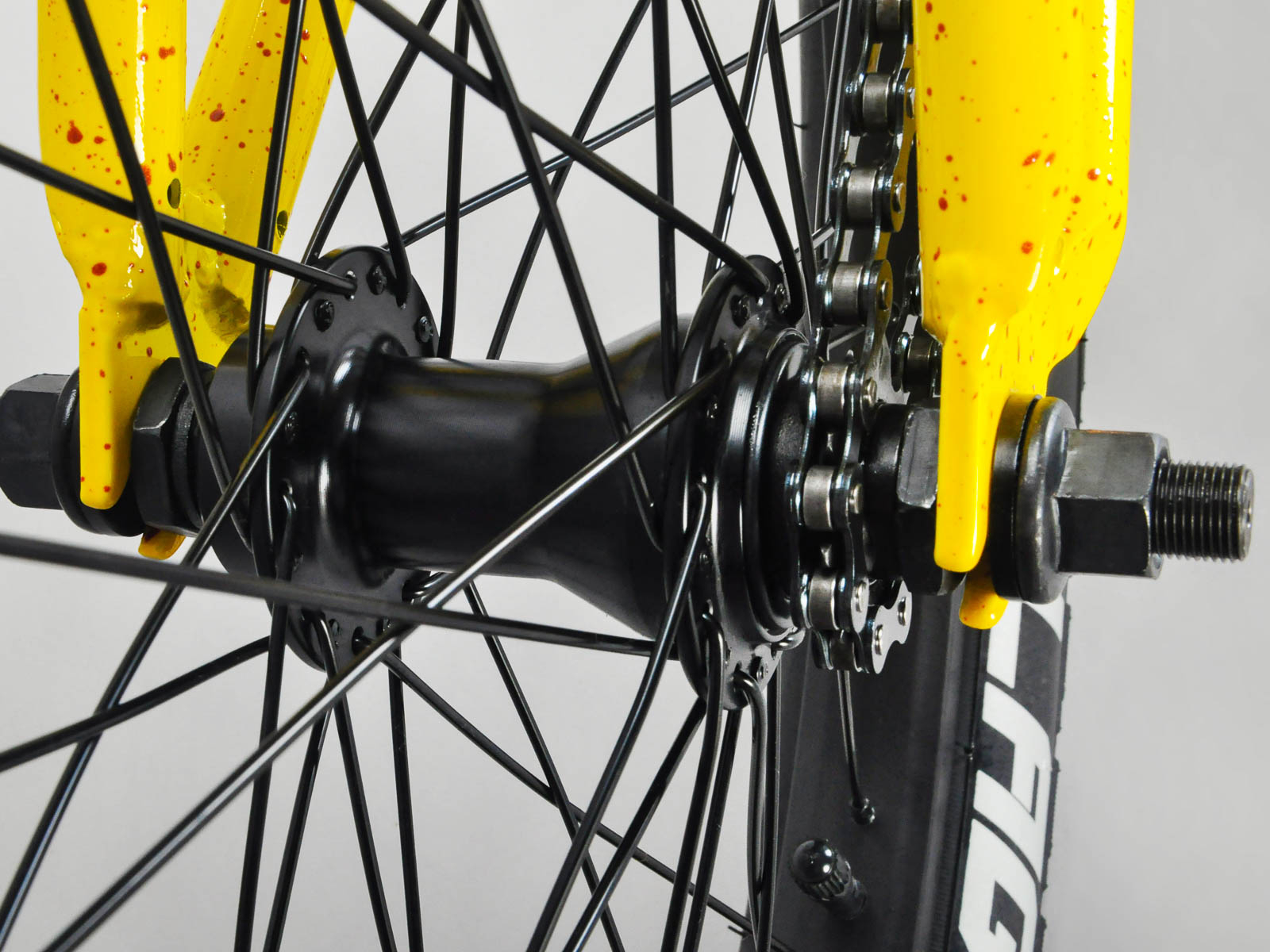 Kush 2 Yellow BMX bike
